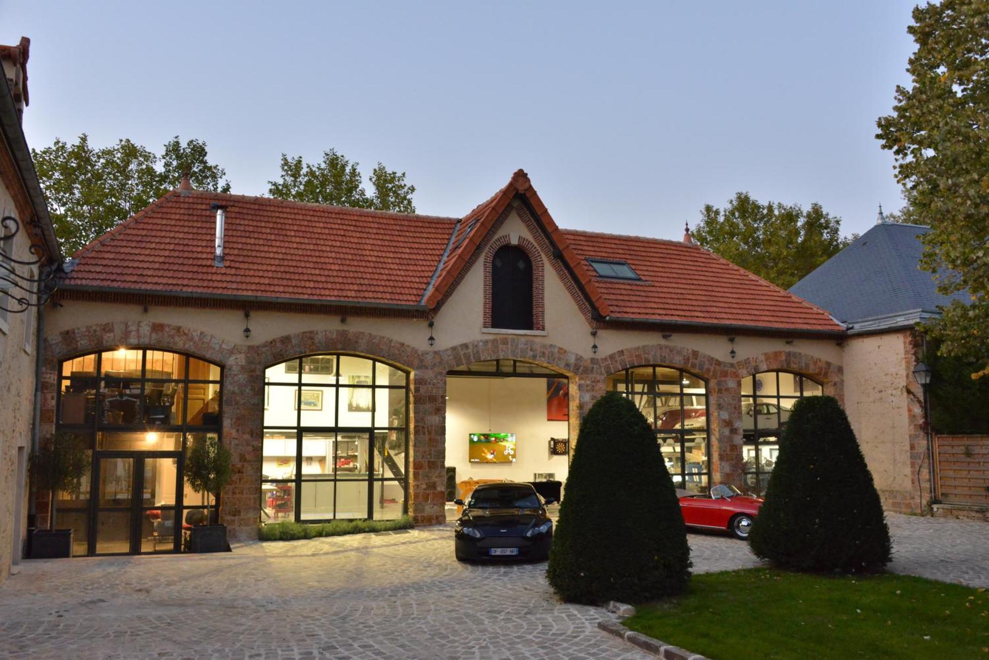 Loft Dans Le Clocher Face Au Chateau Bonnelles Esterno foto