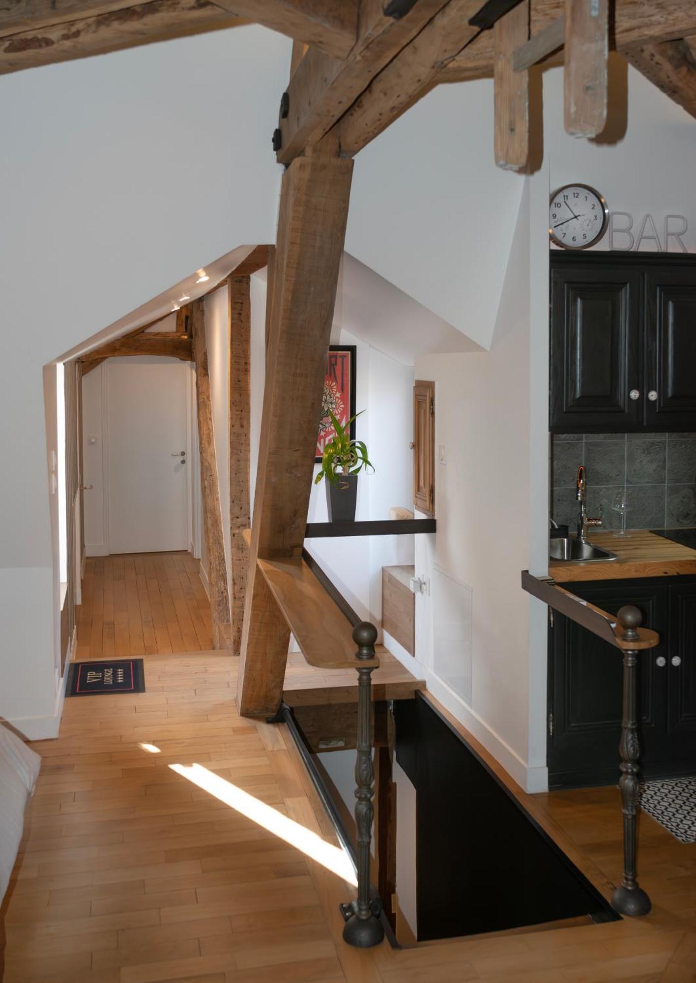 Loft Dans Le Clocher Face Au Chateau Bonnelles Esterno foto